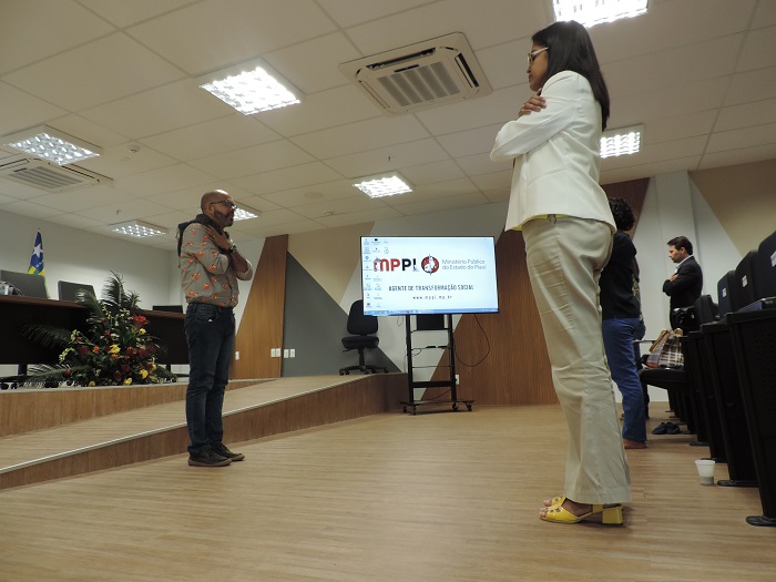Mesa de diálogo realizada no auditório do MP-PI em Teresina