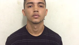 Homem preso por arrobamentos é acusado de assaltar vigilante do Centro de Artes Marciais Sarah menezes.