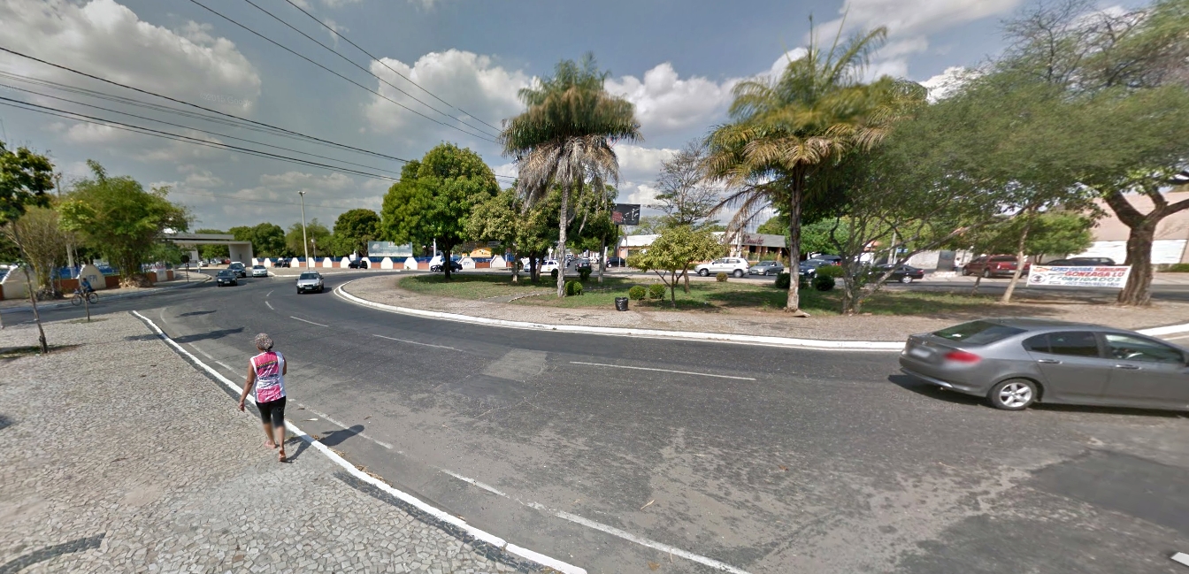 Rotatória em frente à UFPI