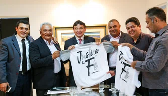 Wellington Dias e os organizadores da Marcha Para Jesus