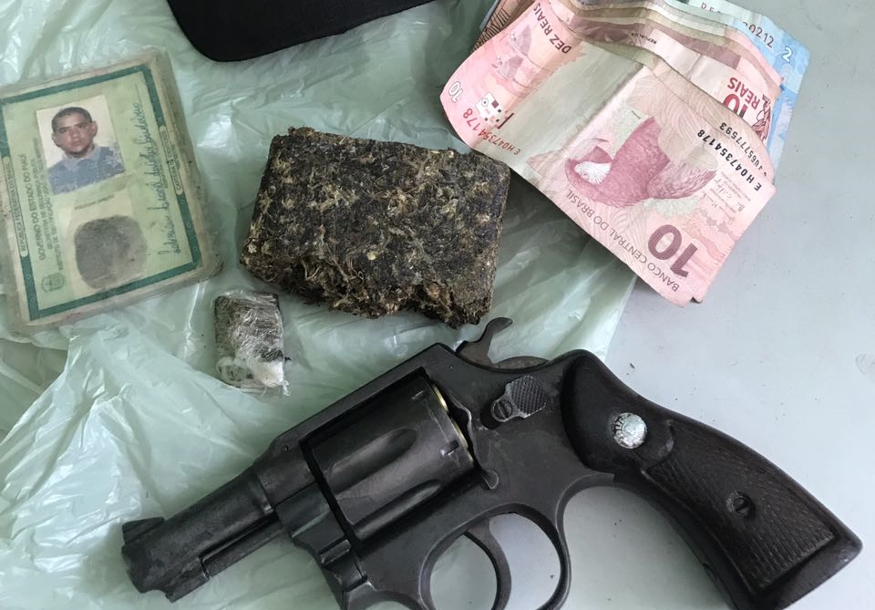 Material apreendido pela Força Tática