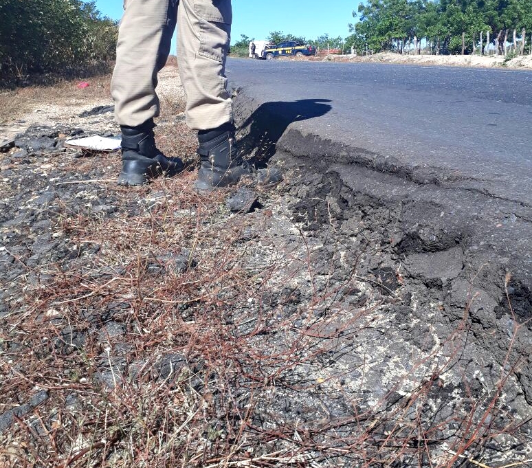 Desnível de quase 30 cm na BR 135