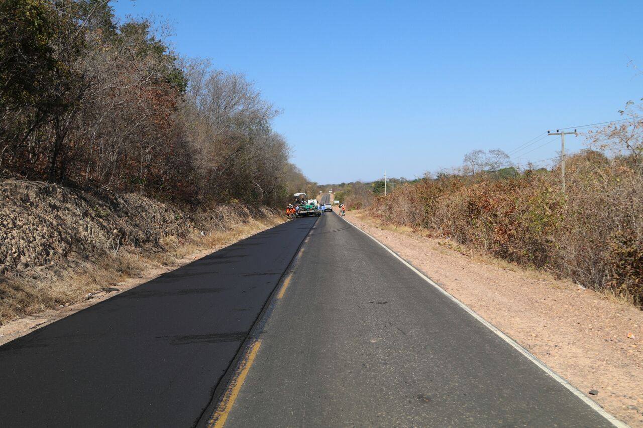 Obra na BR 135