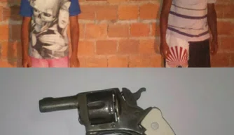 Os dois irão responder por porte ilegal de arma de fogo de uso permitido.