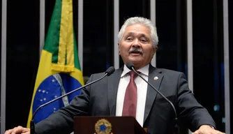 Senador Elmano Férrer (PMDB)