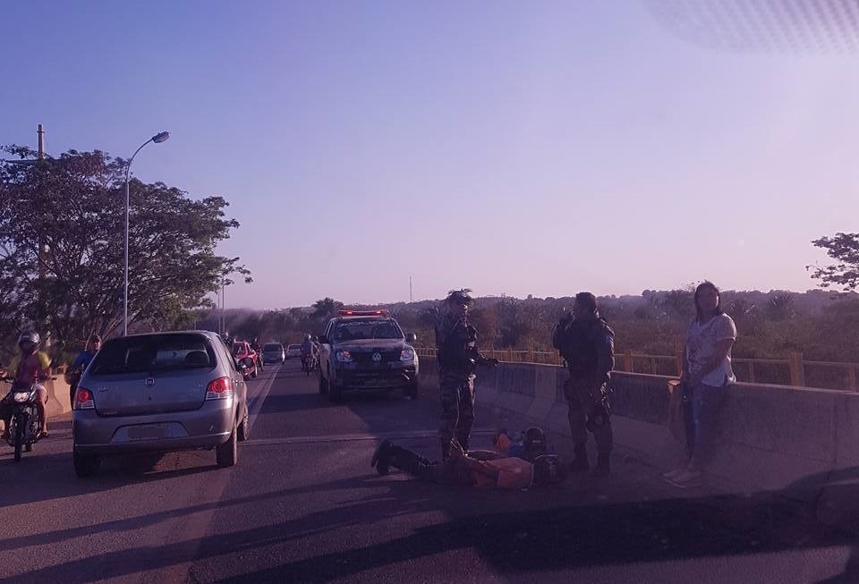Momento em que os menores foram apreendidos.