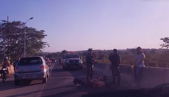 Momento em que os menores foram apreendidos.