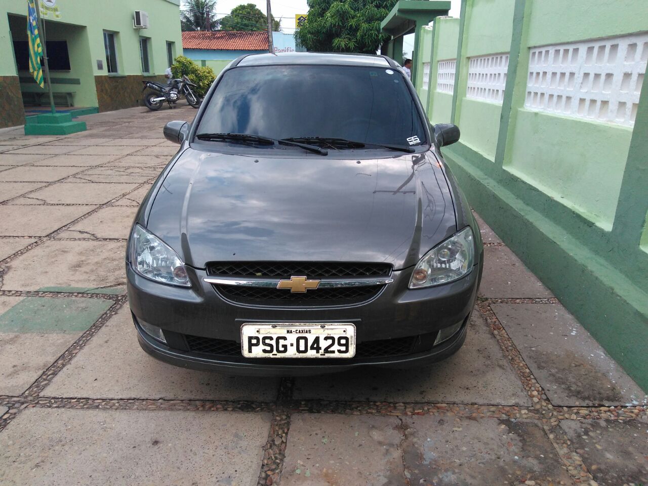 Carro subtraído é encontrado em Floriano com ouros objetos roubados