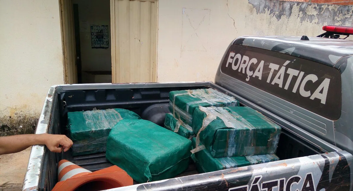 Droga apreendida em aeronave em Barreiras do Piauí