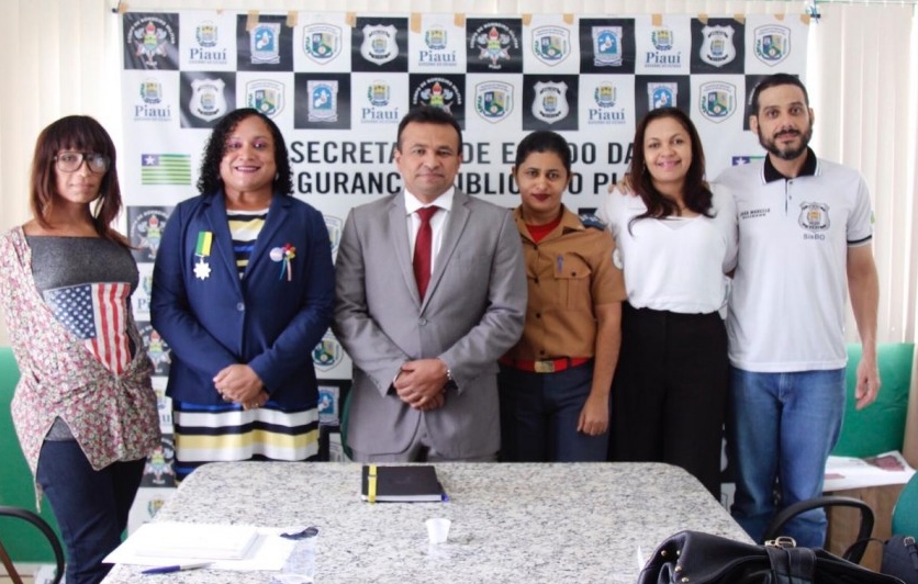 Reunião na Secretaria de Segurança