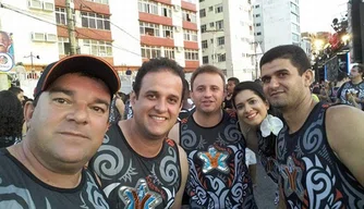 Prefeito Diego Teixeira curtindo carnaval em Salvador