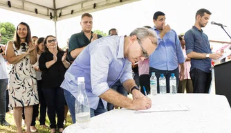 O prefeito de Teresina, Firmino Filho.