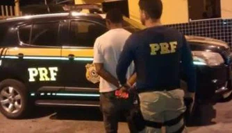 Homem preso por violentar sexualmente sua própria avó.
