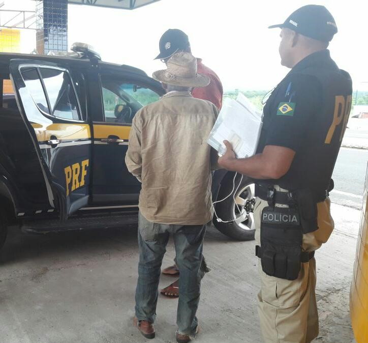Homem preso em um posto da PRF por estupro