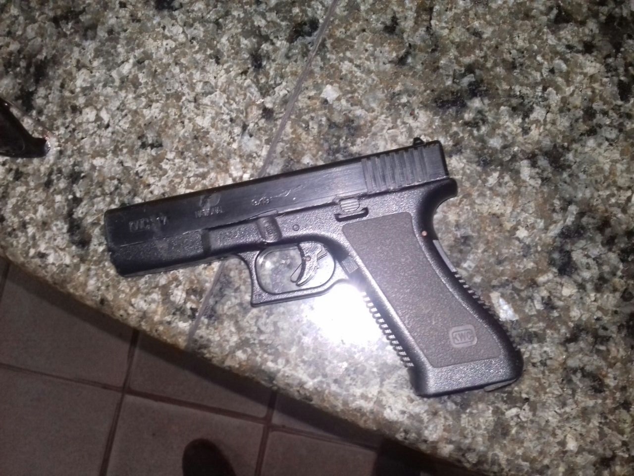 Jovens são apreendidos com simulacro em Timon