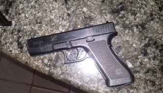 Jovens são apreendidos com simulacro em Timon