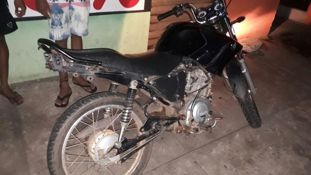 Motocicleta apreendida pela Polícia