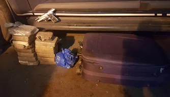 Drogas e armas apreendidas pela PRF