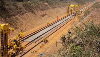 Obras da Ferrovia Transnordestina.