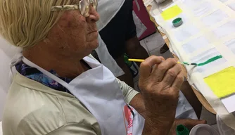 Projeto Artesanato do Bem desenvolvido no Centro Casa de Palha.