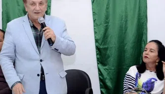 Mão Santa e Adalgisa Sousa.