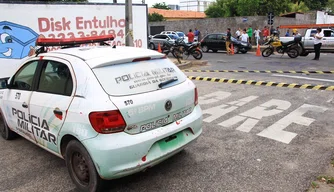 A Polícia Militar foi até o local e realizou o isolamento da área.
