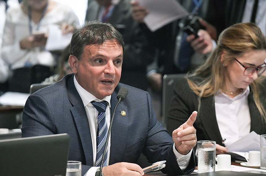 Senador Márcio Bittar.