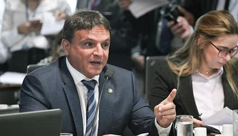 Senador Márcio Bittar.