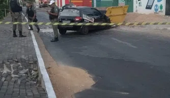Acidente aconteceu na manhã deste domingo (7).