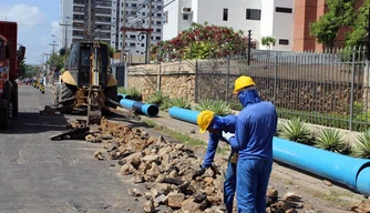 Obras em andamento.