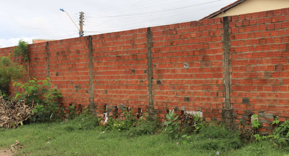 Local Onde a Água Adentra a Escola