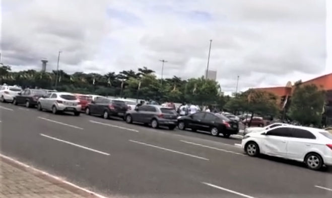 Motoristas de aplicativos realizaram protesto na Câmara Municipal