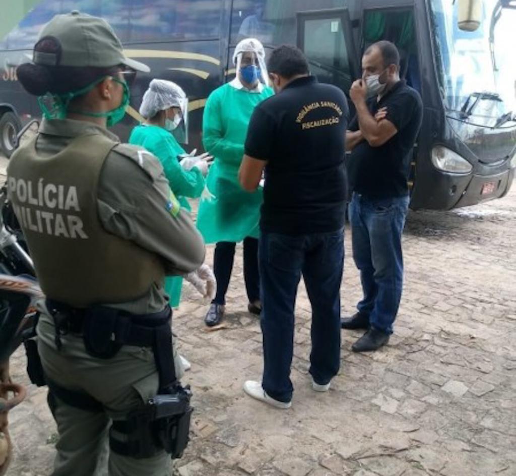 A Vigilância Sanitária deu apoio na abordagem