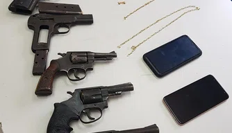 Suspeitos de latrocínio morrem em confronto com a polícia
