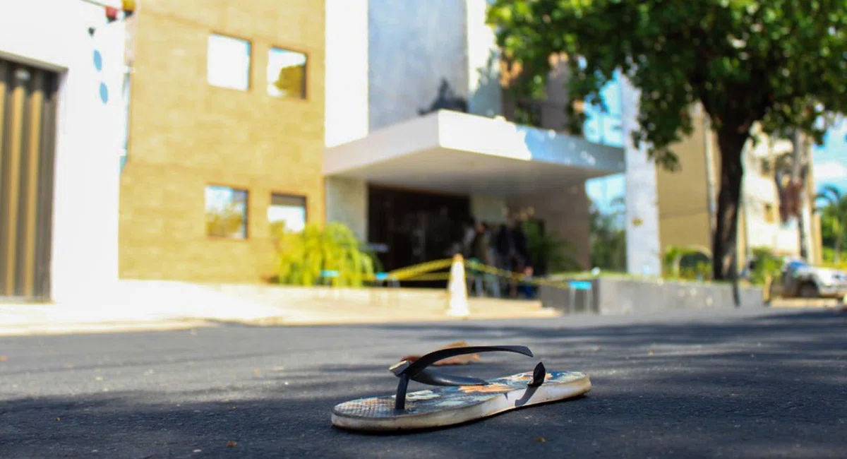 Segurança baleado em assalto no Hospital Plastmed