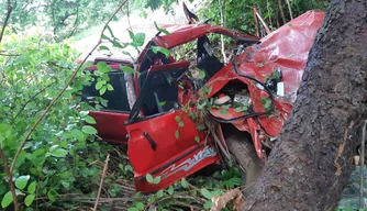 Bebê e homem morrem após grave acidente em Passagem Franca do Piauí