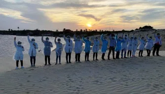 Técnicos do Programa Busca Ativa, no litoral do Piauí.