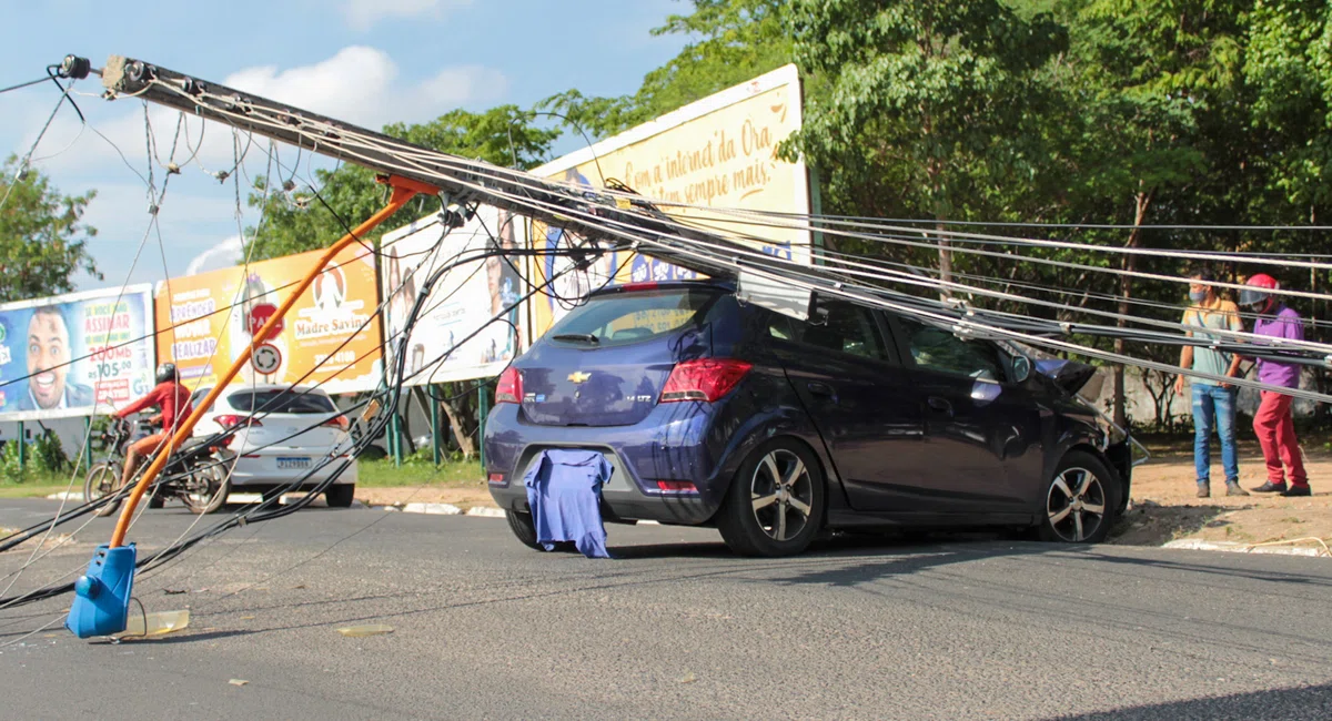 Acidente na Av. Dom Severino