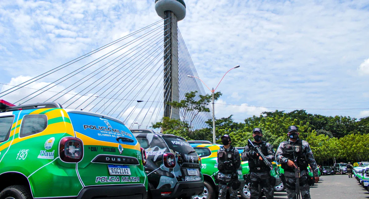 Entrega das novas viaturas da Polícia Militar