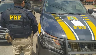 PRF prende homem foragido da Justiça de Goiás na cidade de Floriano
