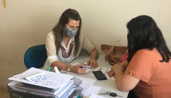 Secretária da SMCDH visita CAPS