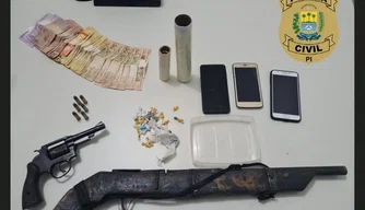 Material apreendo pela Polícia Civil com os suspeitos