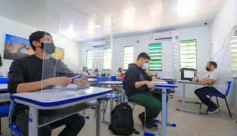 Aulas presenciais voltam de forma obrigatória a partir do dia 18 de outubro