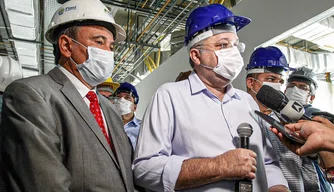 Visita a obra da nova maternidade em Teresina