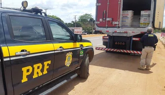 Material apreendido pela polícia.