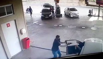 Assalto a um posto de Combustivel.