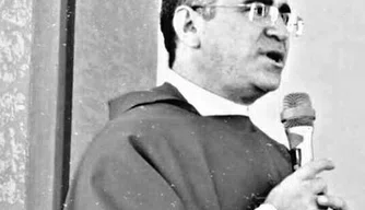 Padre Jonilson Torres Resende