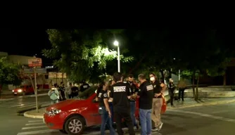 Equipes fazem reconstituição do acidente