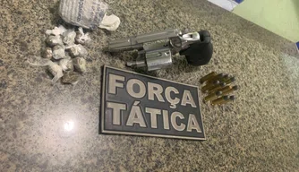 Objetos apreendidos pela PM em poder do suspeito