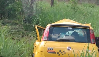 Colisão em Altos.